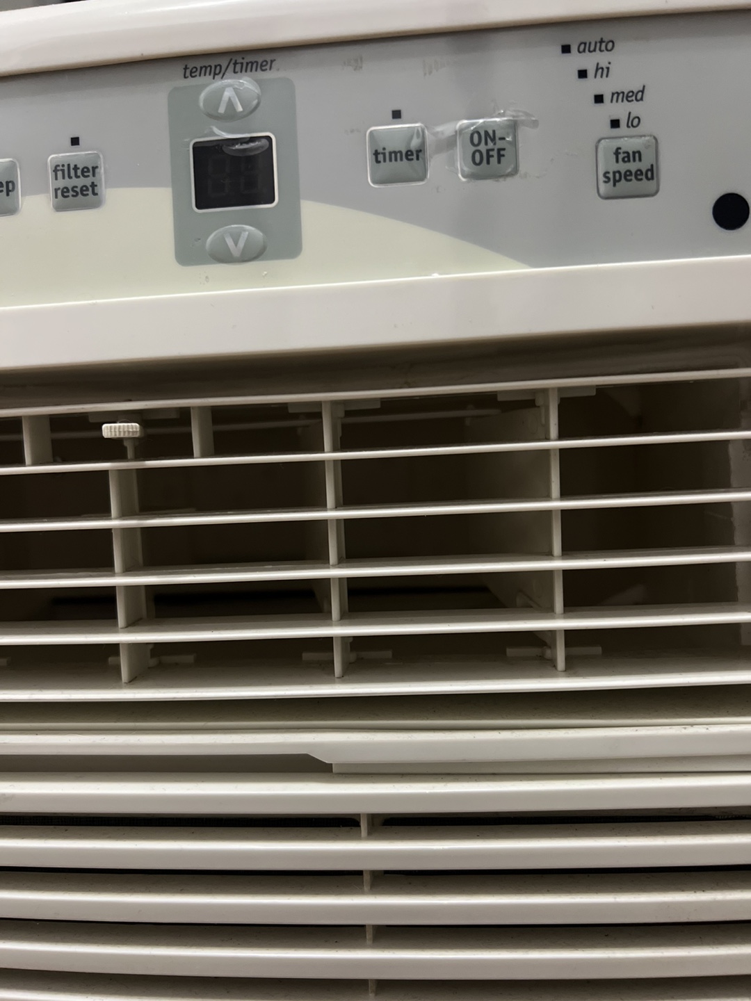 Frigidaire Window Air Conditioner - photo 4