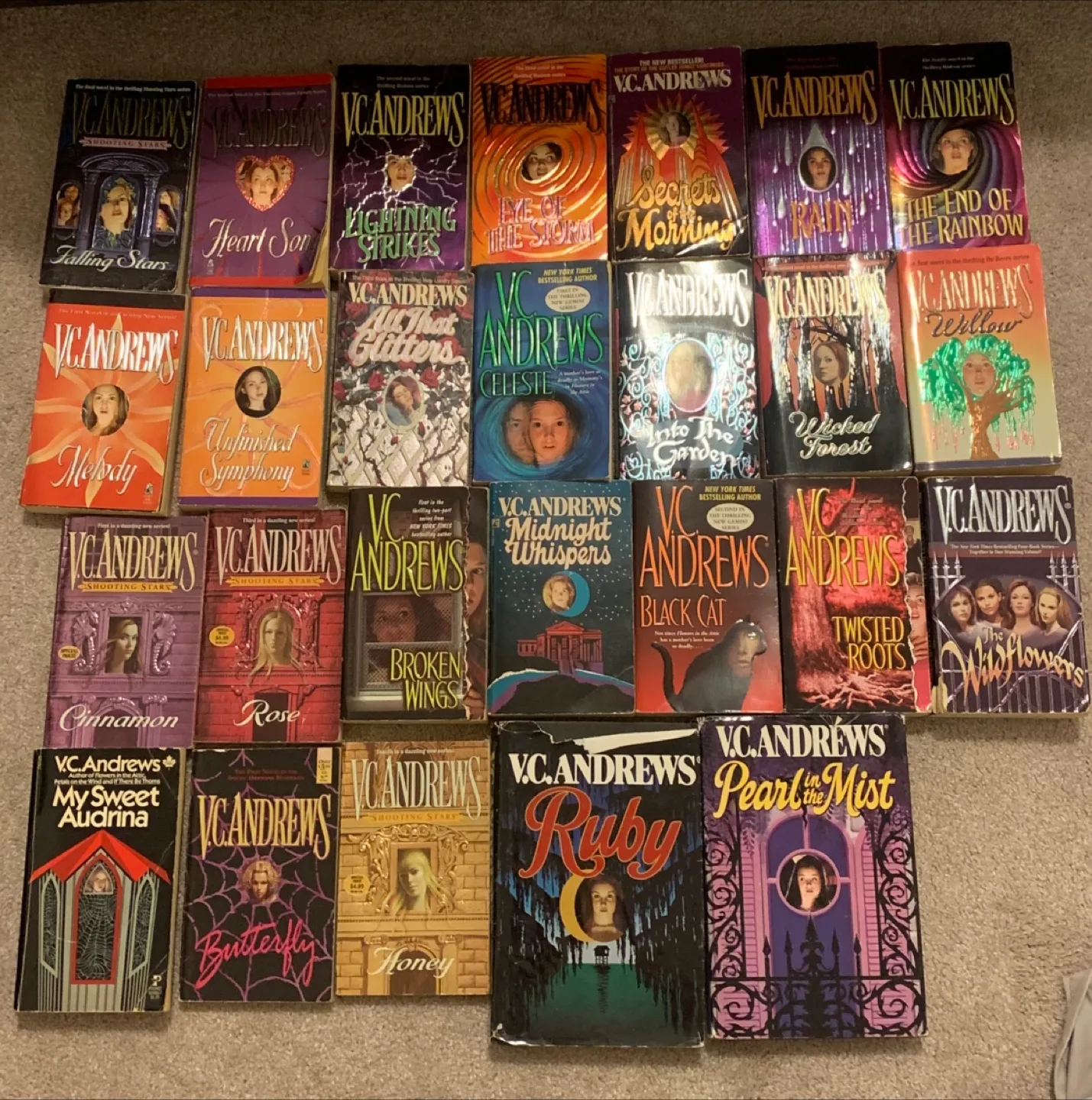 VC Andrews Books - Lot of Paperbacks