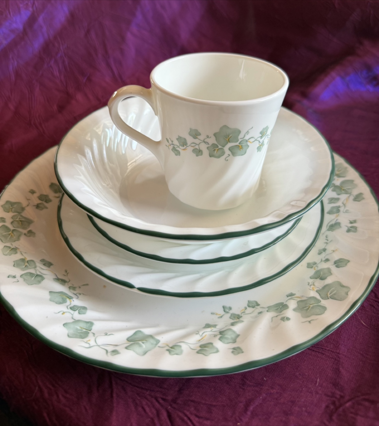 Callaway Ivy Corelle by Corningwear 5 piece dish set