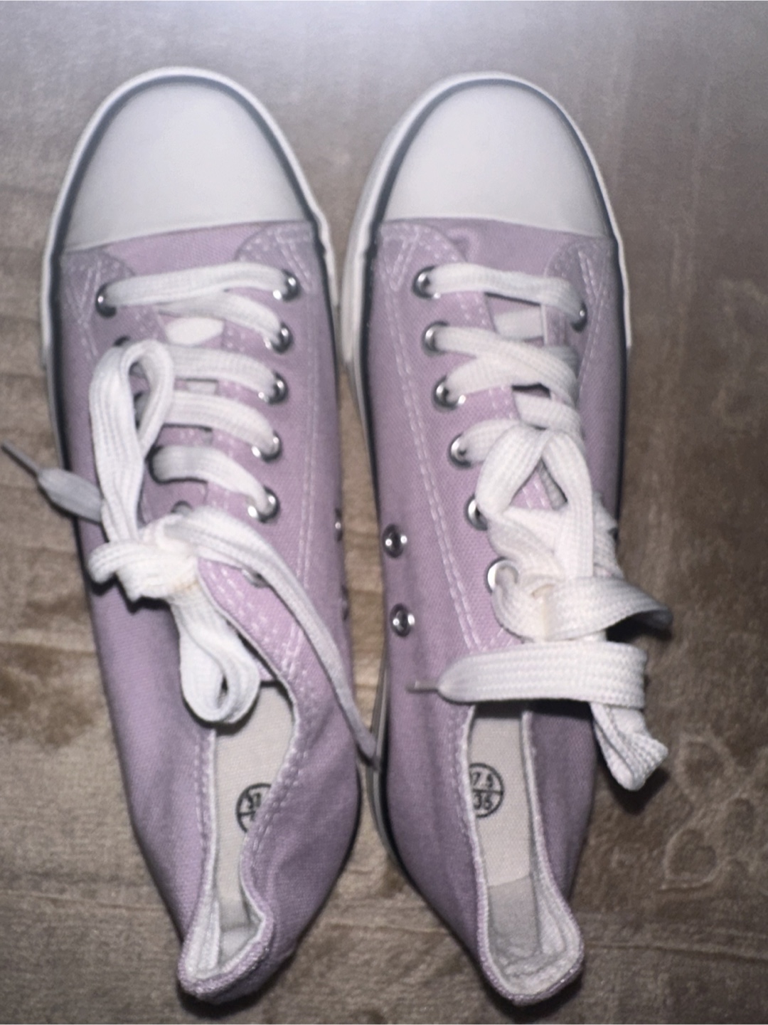 Off-brand low-tops converse - photo 3
