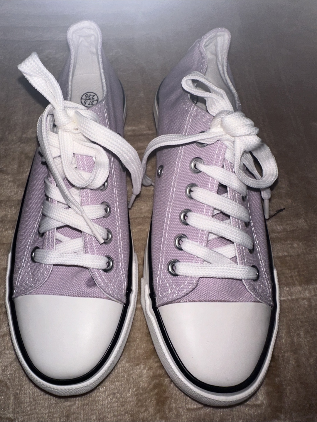 Off-brand low-tops converse