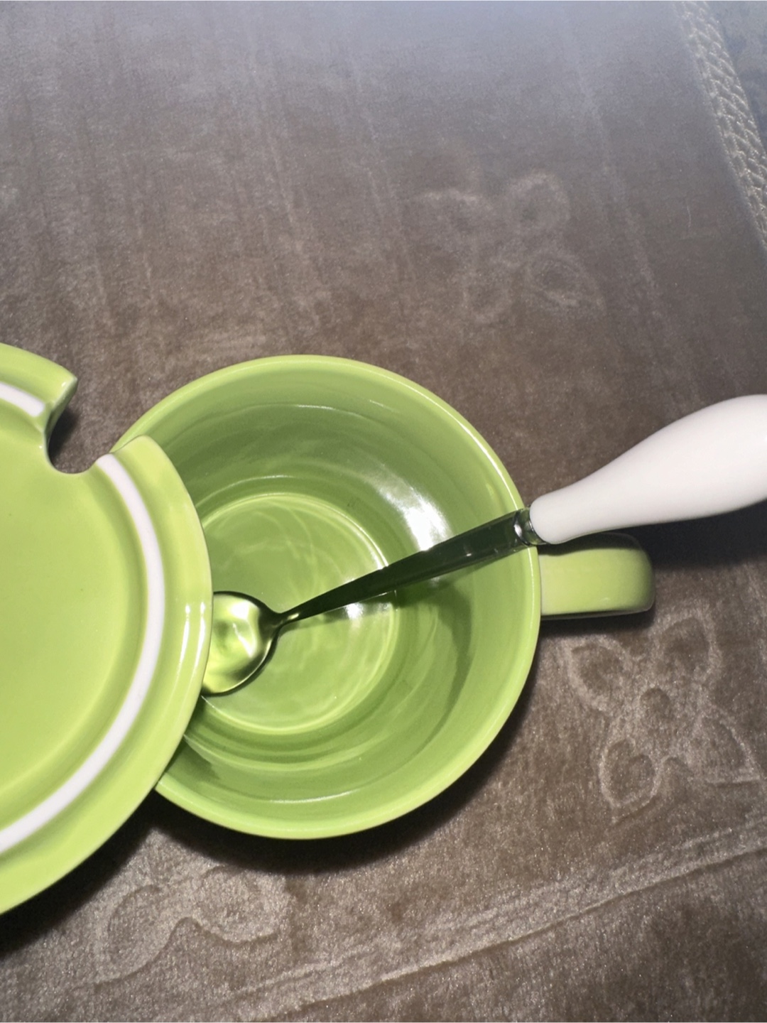 Ceramic cup with lid and spoon - photo 4