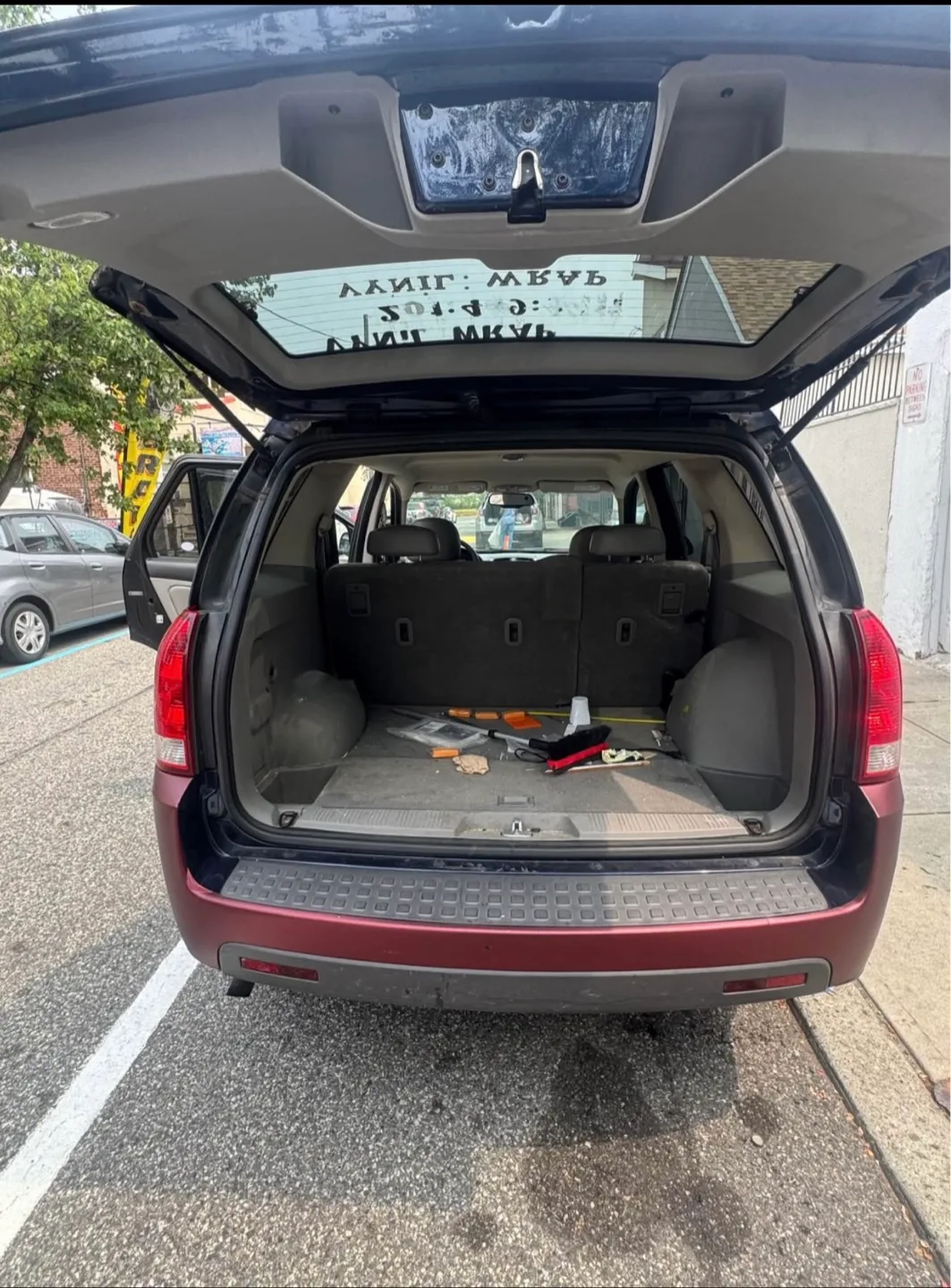 Saturn Vue SUV image indicator(4)