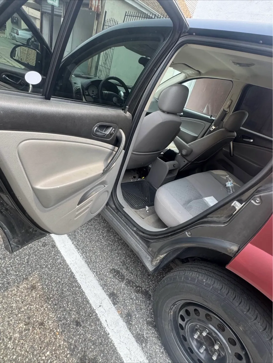 Saturn Vue SUV image indicator(3)