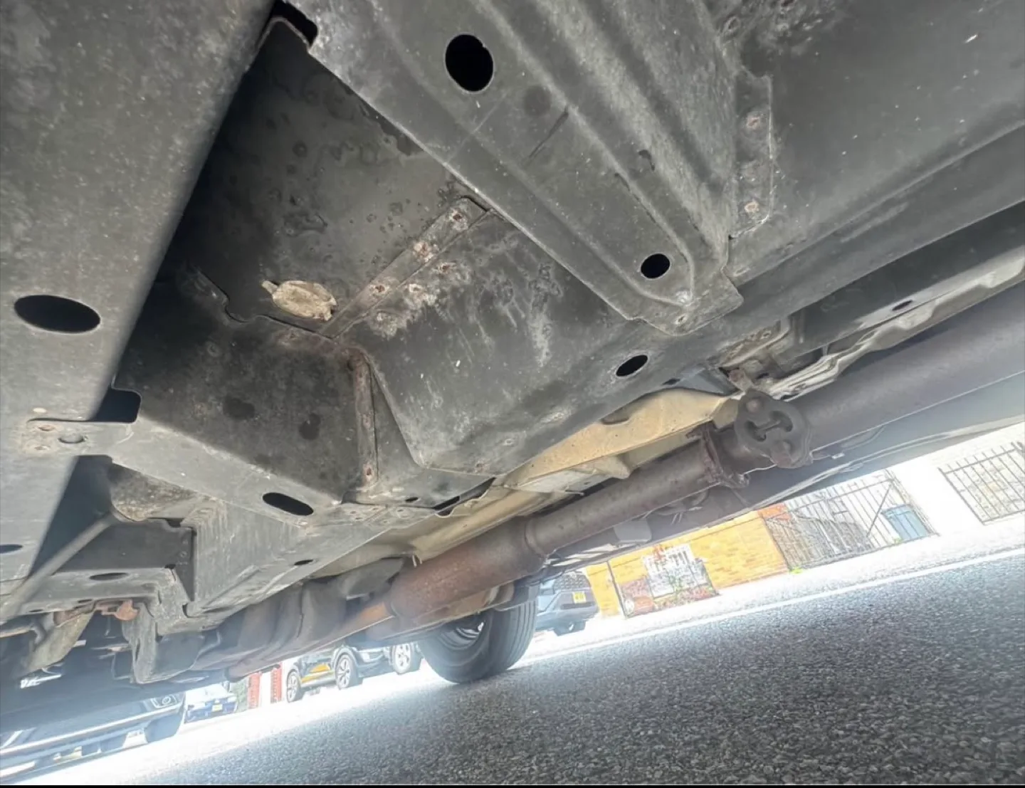 Saturn Vue SUV image indicator(7)