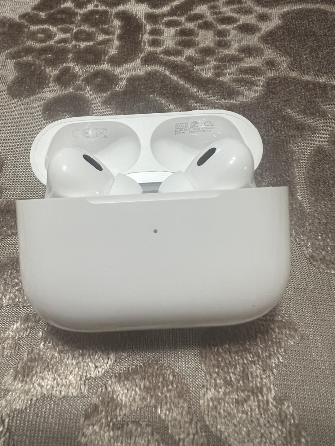Apple AirPods Pro - photo 2