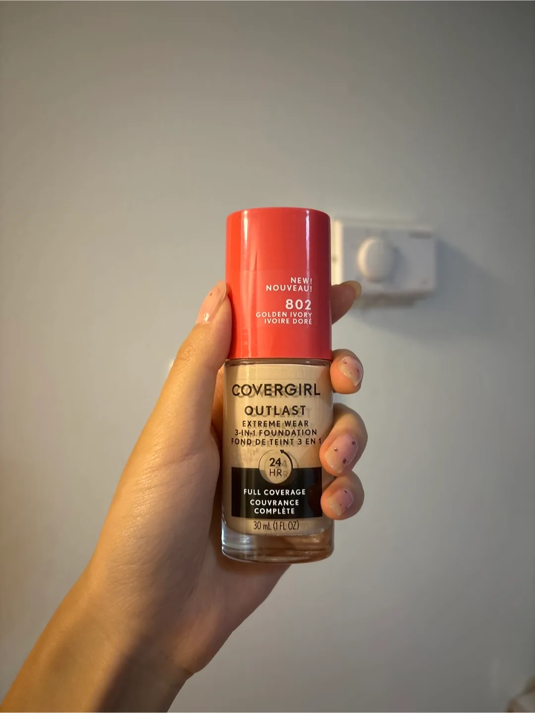 Covergirl Outlast Extreme Wear 802 Golden Ivory thumbnail