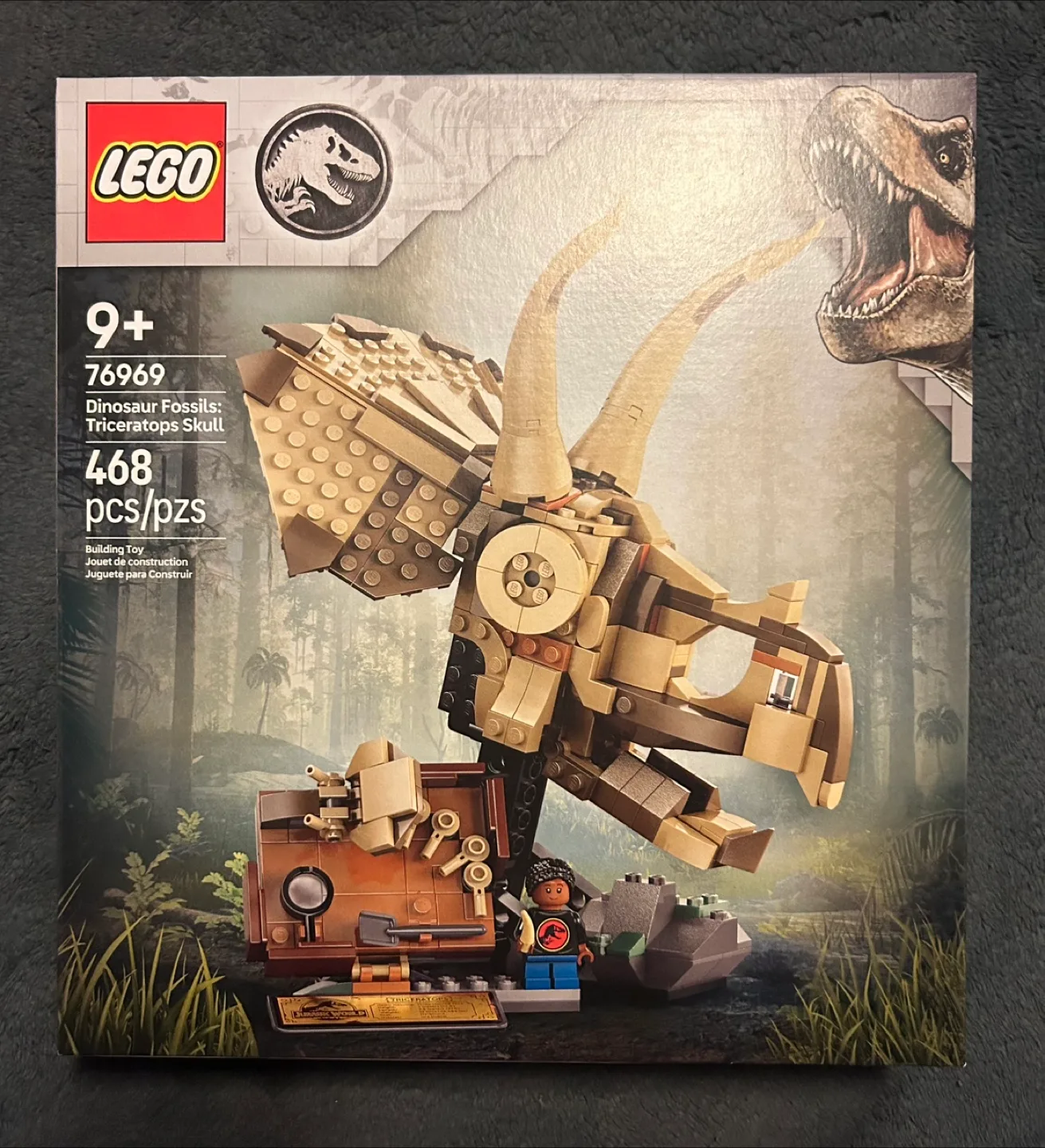 LEGO 76969 Dinosaur Fossils: Triceratops Skull, 468 pcs thumbnail
