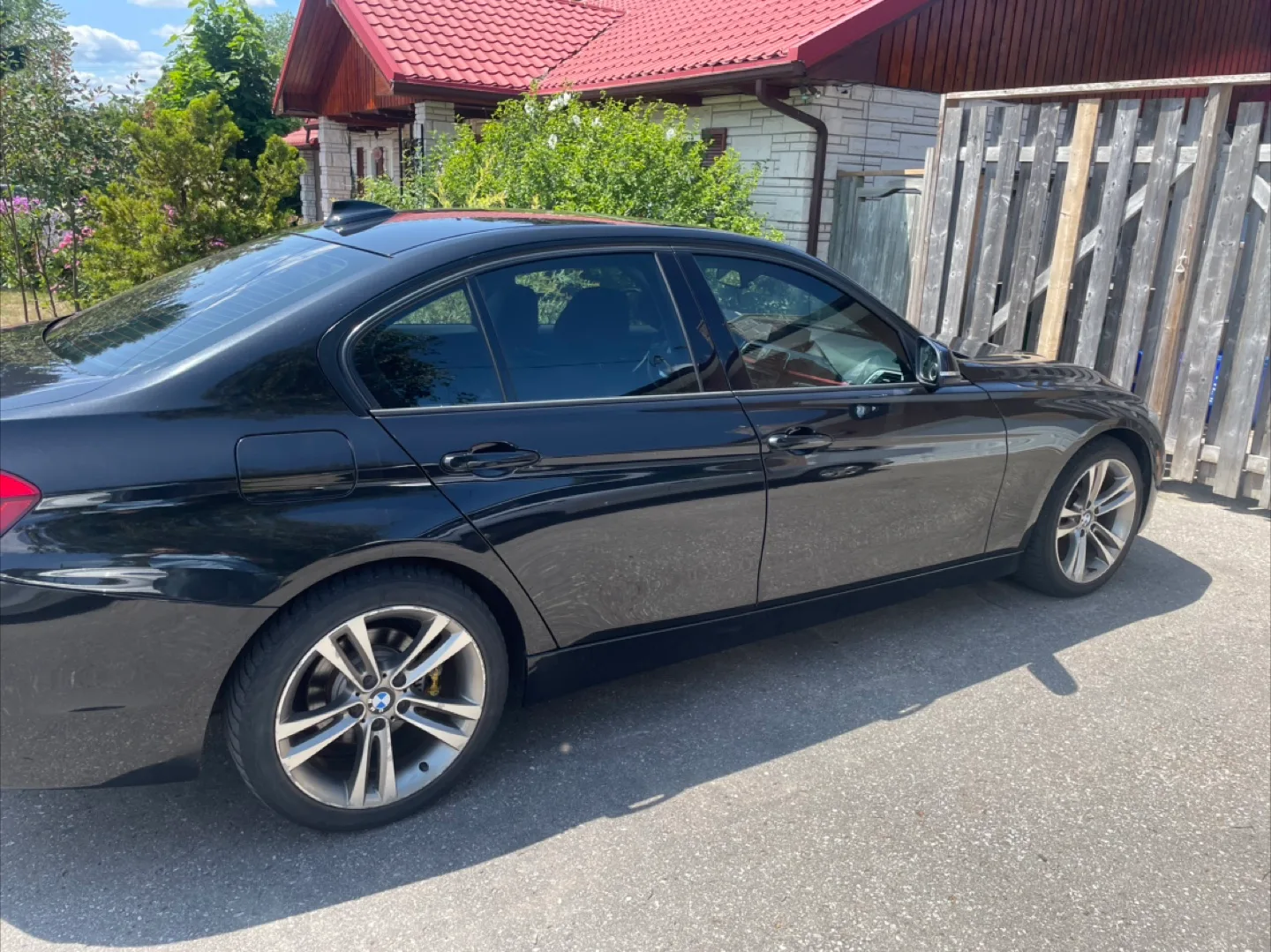 2016 BMW 3 Series image indicator(4)