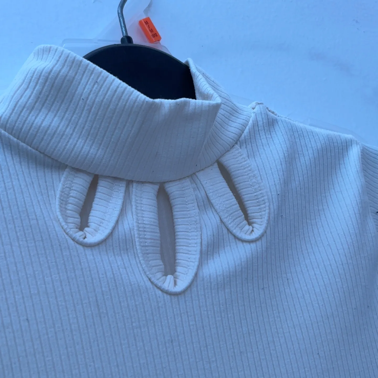 XS Turtle Neck image indicator(3)