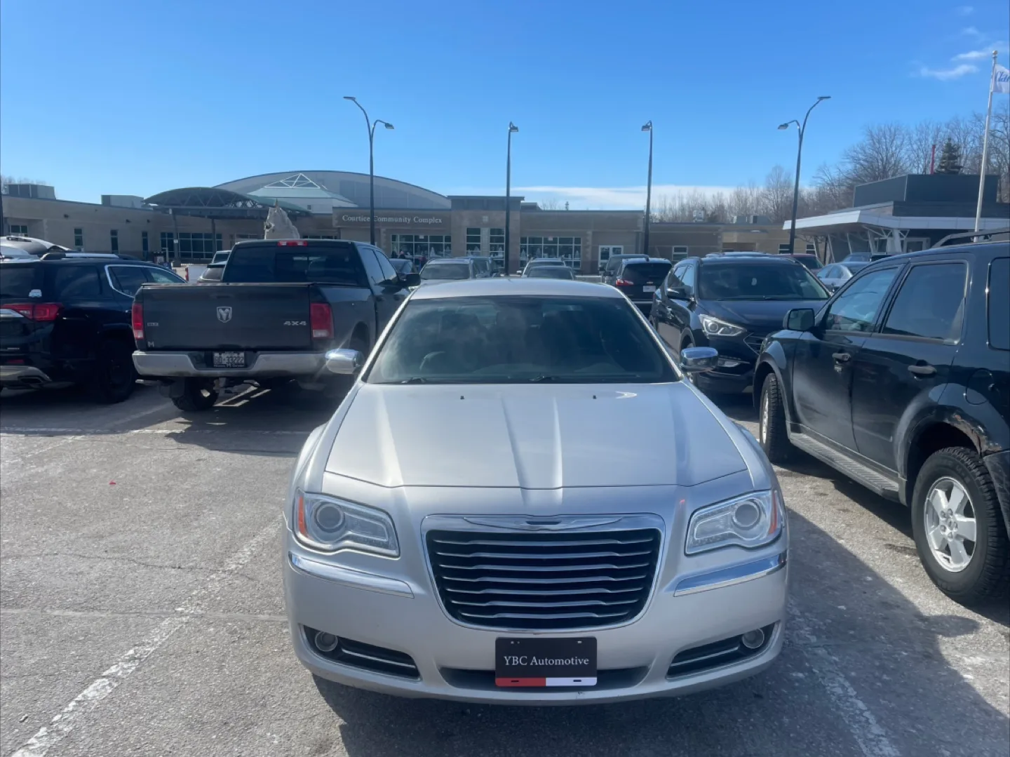 2012 Chrysler 300 Limited image indicator(3)