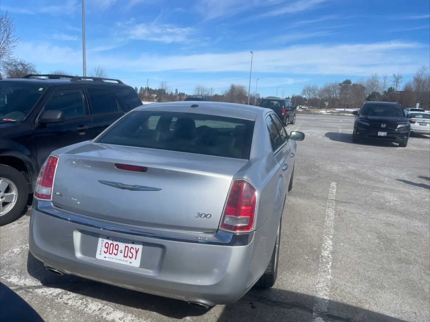 2012 Chrysler 300 Limited image indicator(4)