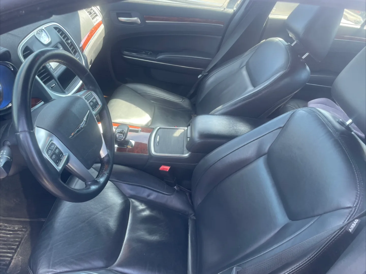 2012 Chrysler 300 Limited image indicator(6)