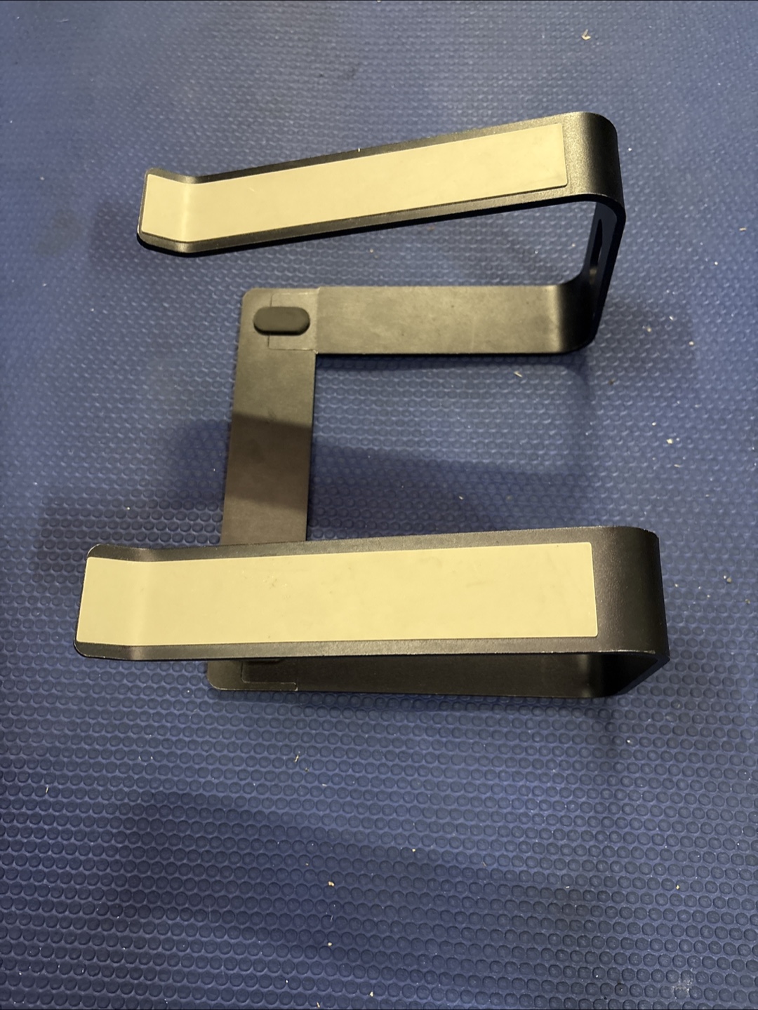 Laptop Stand - Adjustable & Portable - photo 2