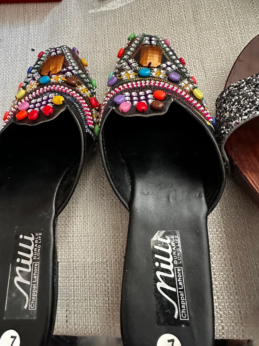 Chase Up Black & Silver Slides - Size 10 thumbnail