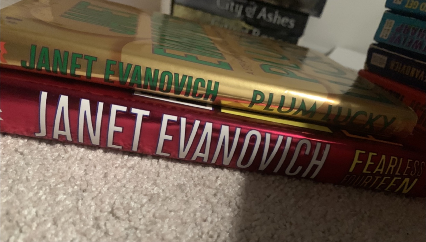 Stephanie Plum Series by Janet Evanovich - photo 4