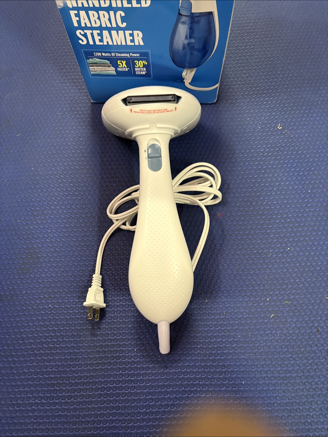 ExtremeSteam Handheld Fabric Steamer - photo 2