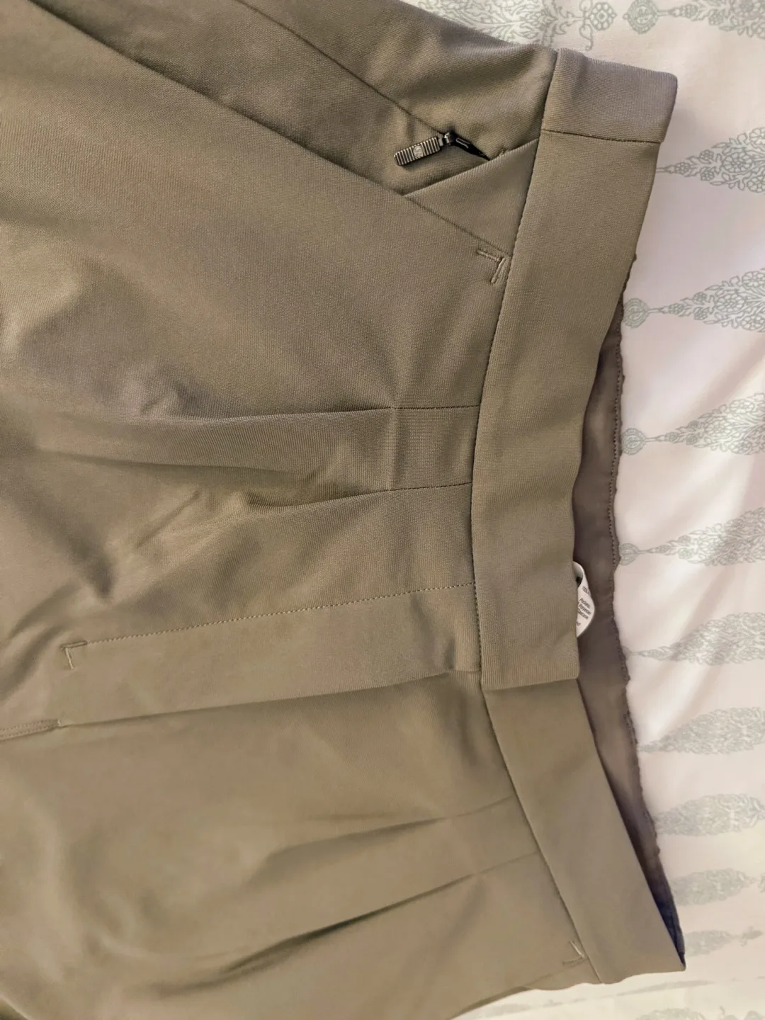 Lululemon Olive Green Pants - Size 8 image indicator(2)