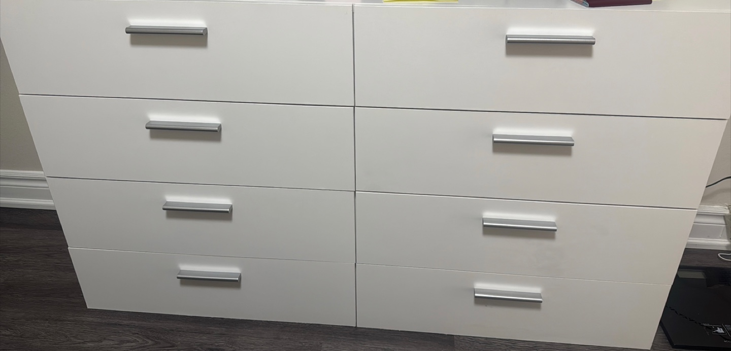 White 8-Drawer Dresser