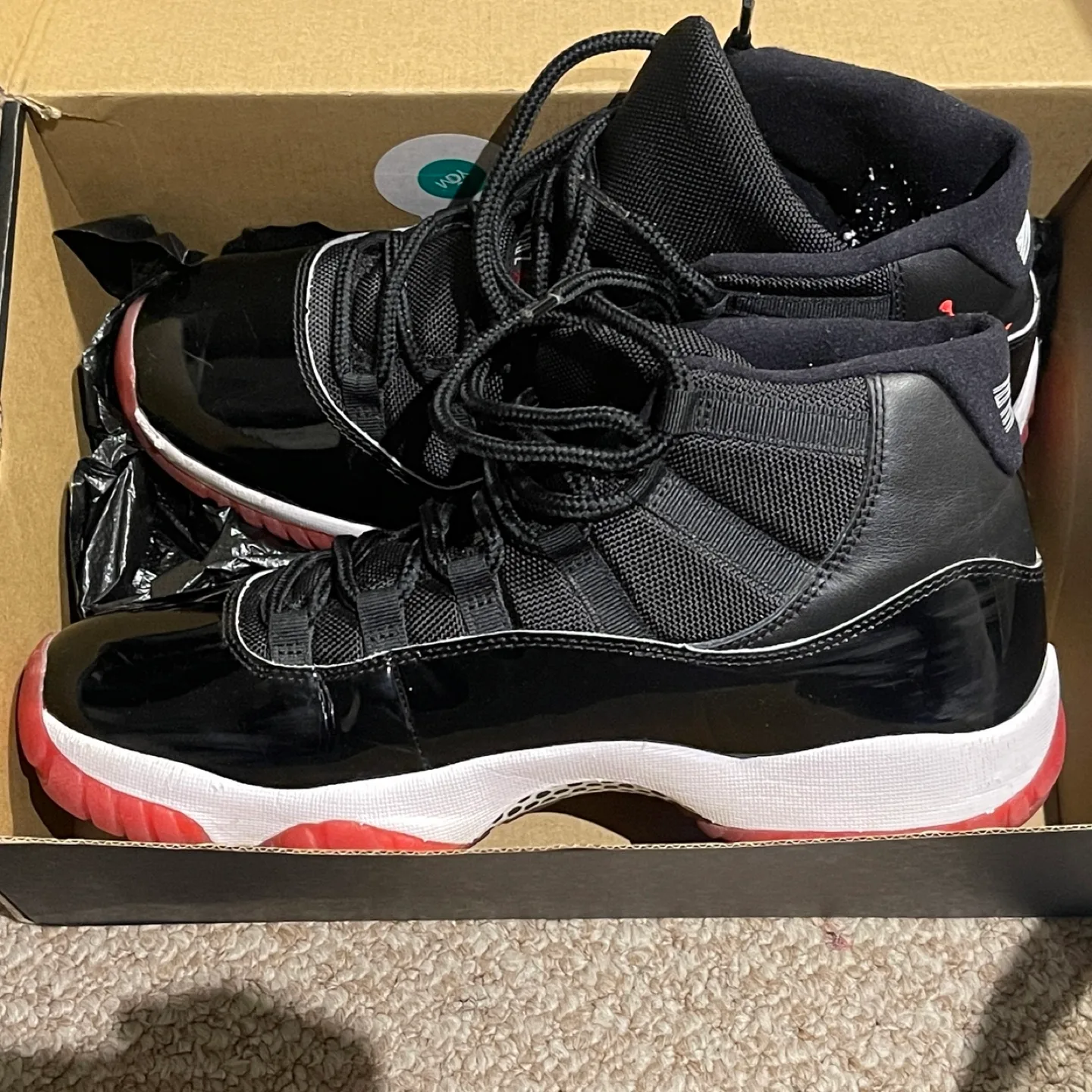 Air Jordan 11 Retro - Size 11 image indicator(4)