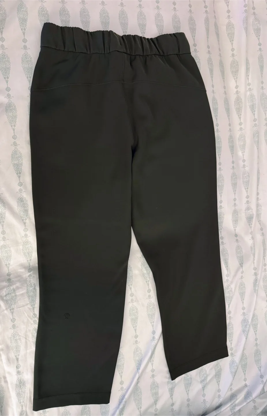 Lululemon Dark Olive Green Cropped Pants - Size 4 image indicator(2)