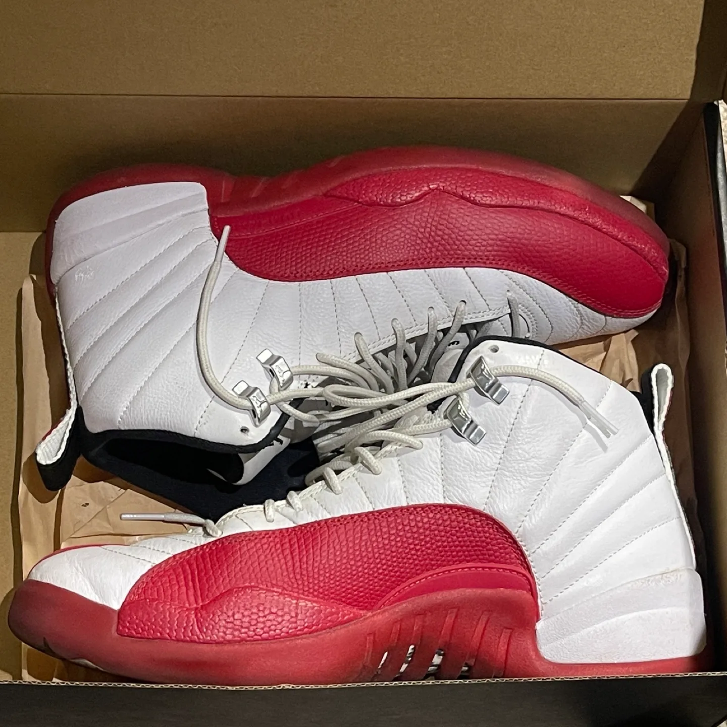 Air Jordan 12 Retro White/Black-Varsity Red, Size 11 image indicator(2)