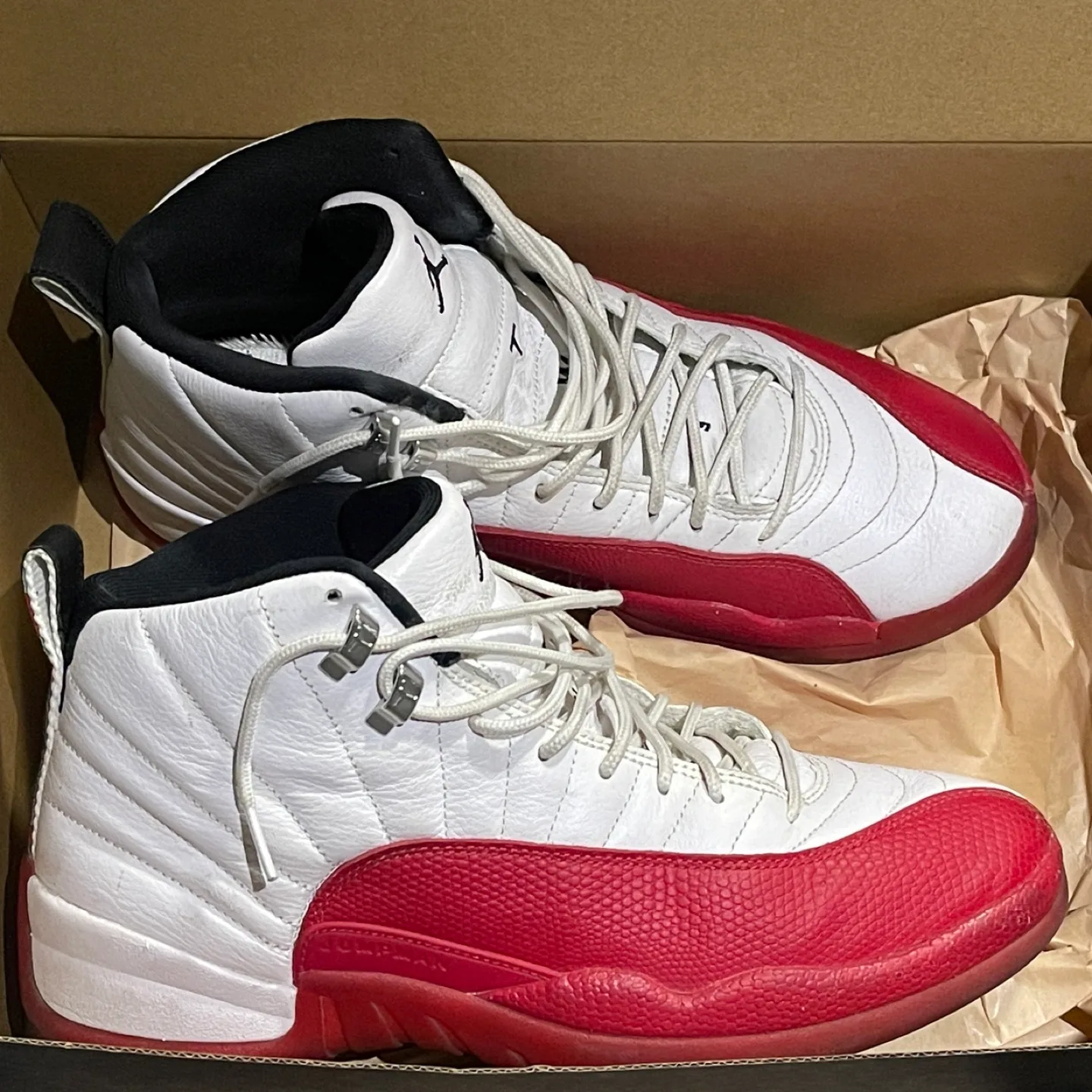 Air Jordan 12 Retro White/Black-Varsity Red, Size 11 image indicator(4)
