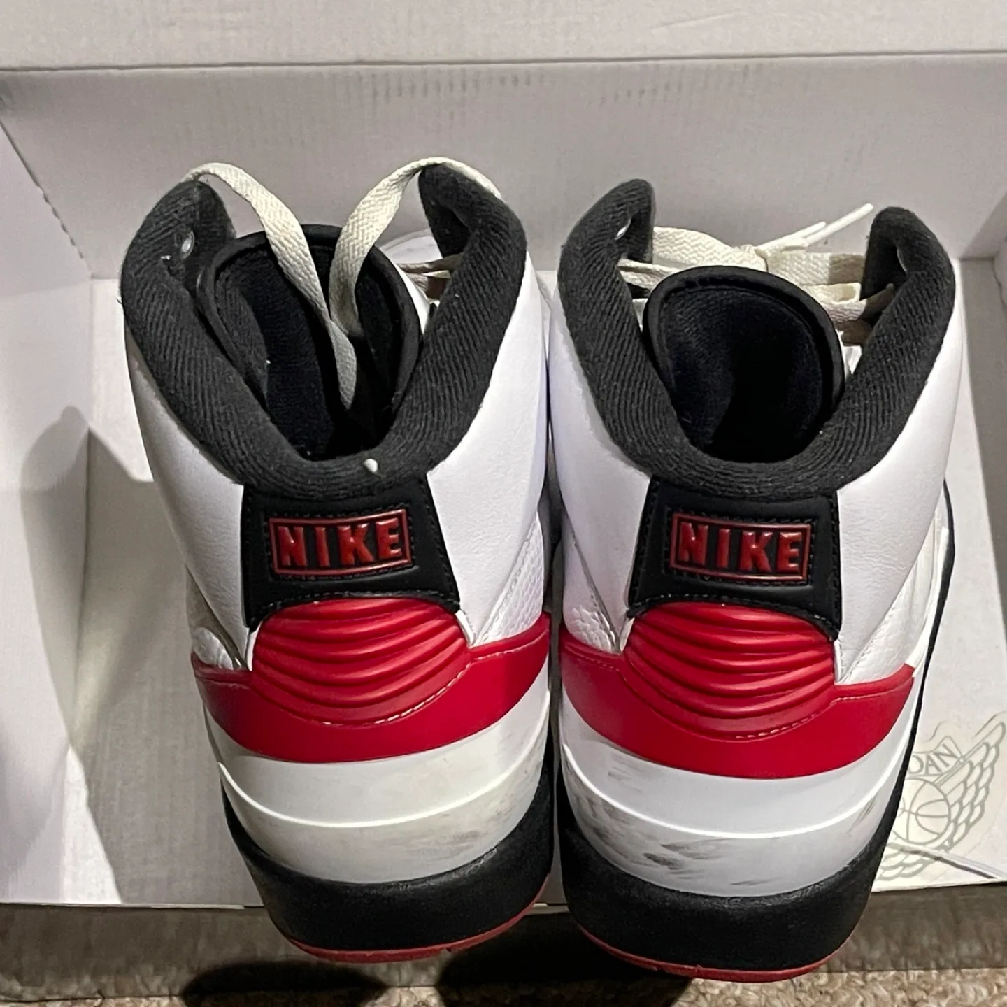 Air Jordan 2 Retro White/Varsity Red-Black Size 11 image indicator(5)