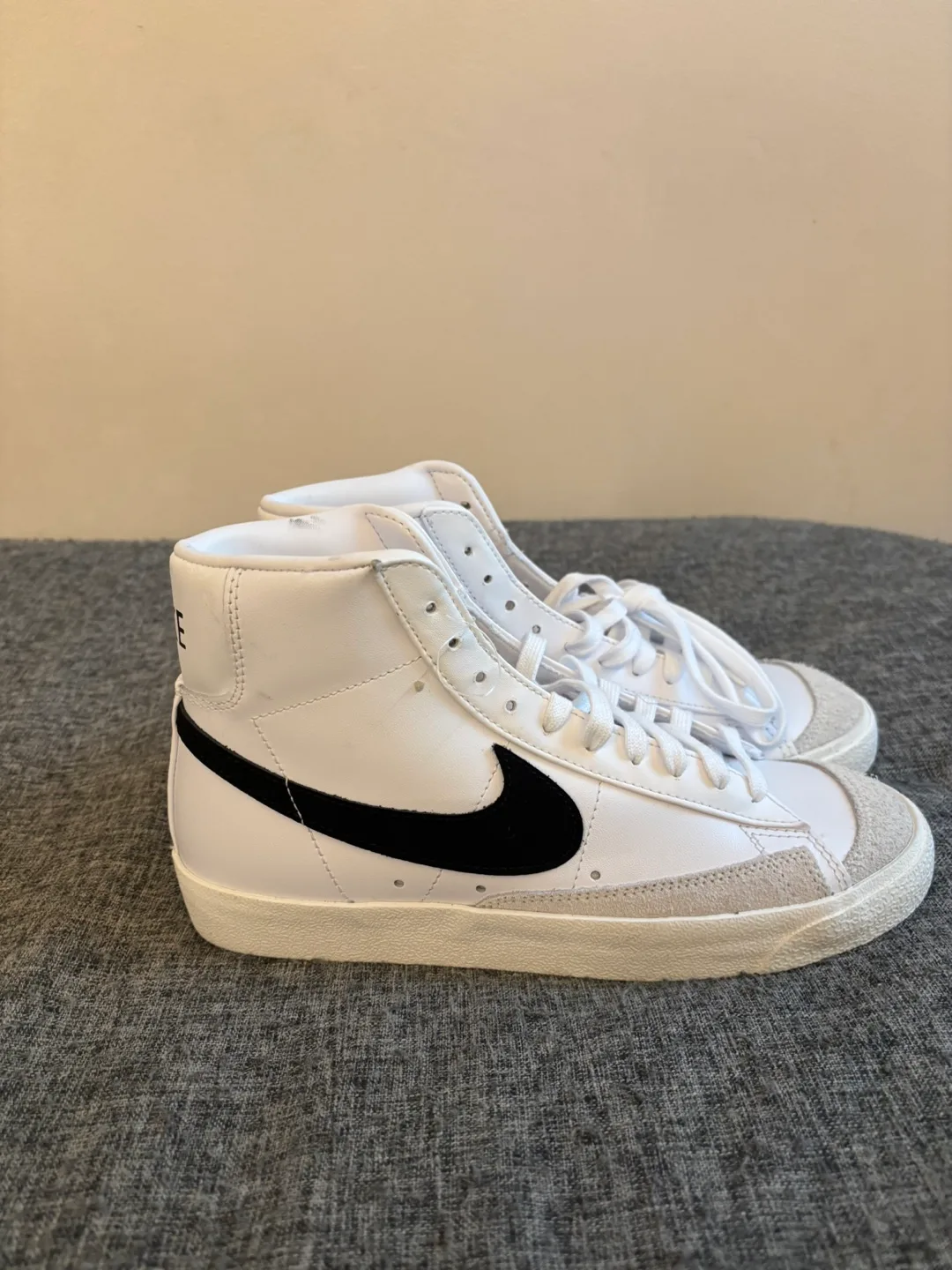 Nike Blazer Mid '77 White/Black thumbnail
