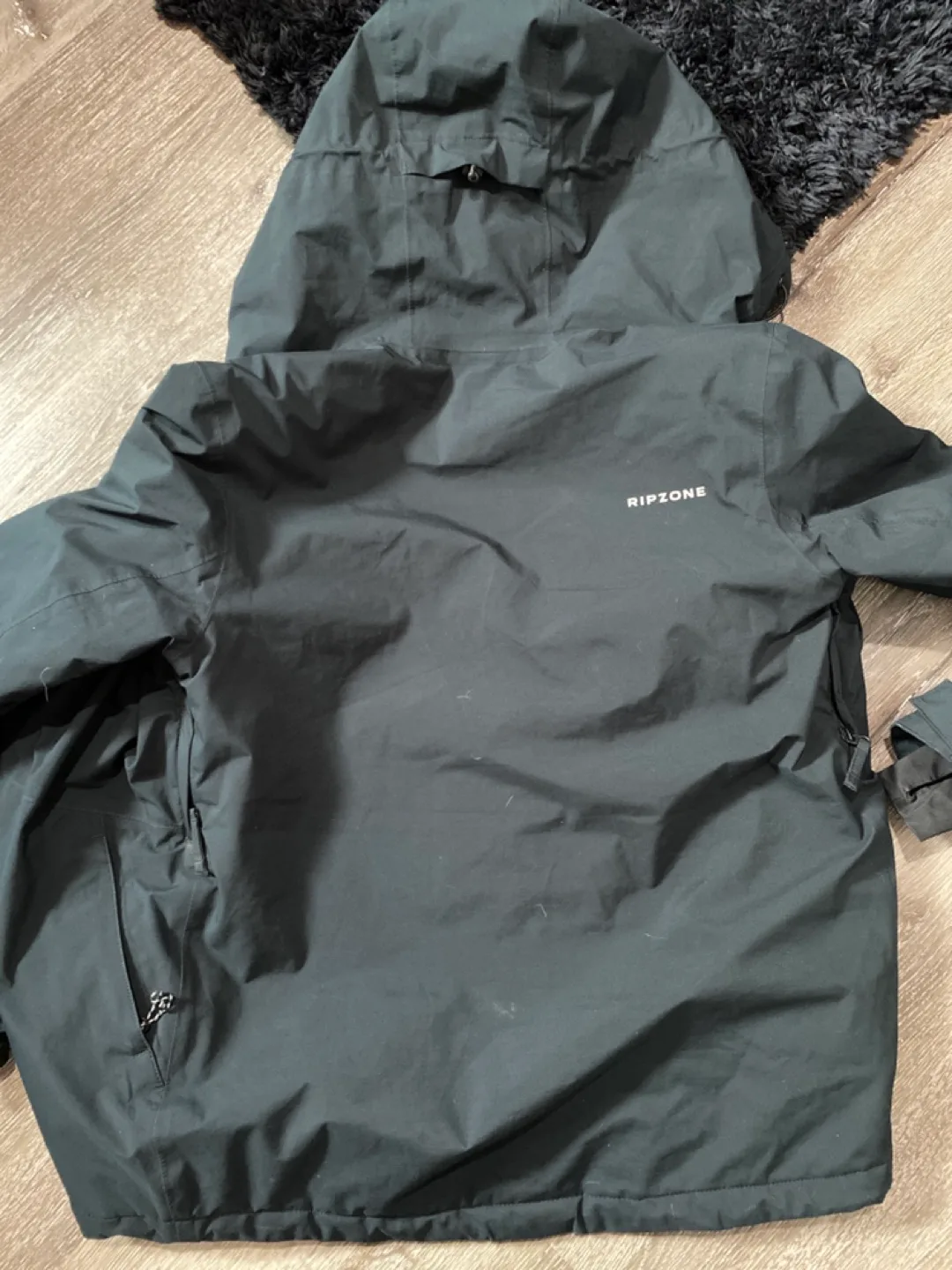 Ripzone Black Winter Jacket - Size Small image indicator(5)