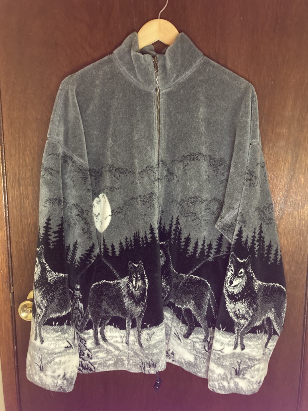 Wolf Print Fleece Pullover