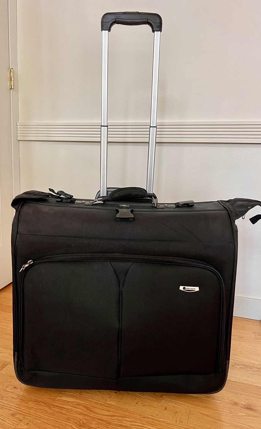 Delsey light weight garment bag - photo 2