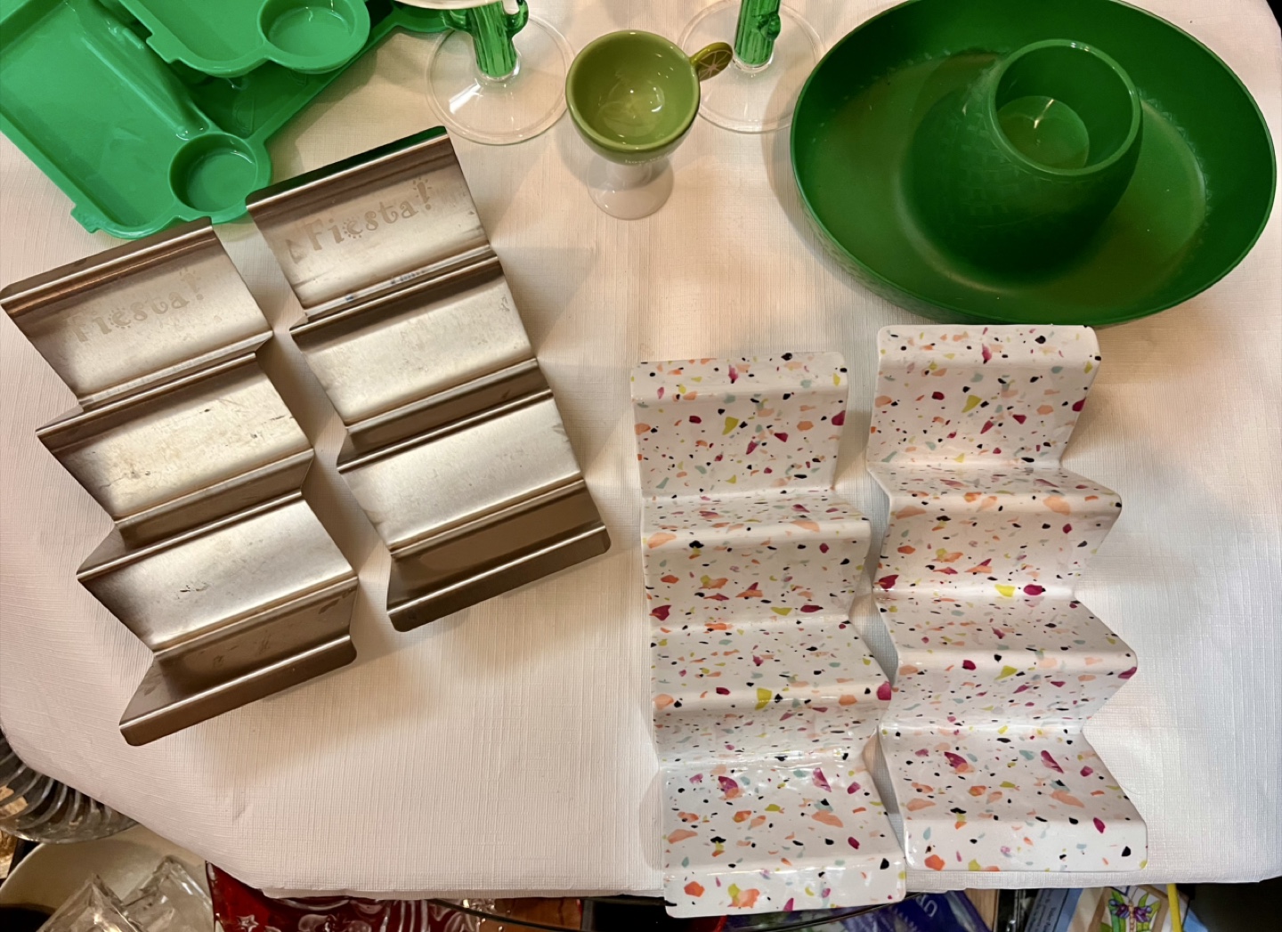 Misc taco dishes and mexico theme party stuff - photo 2