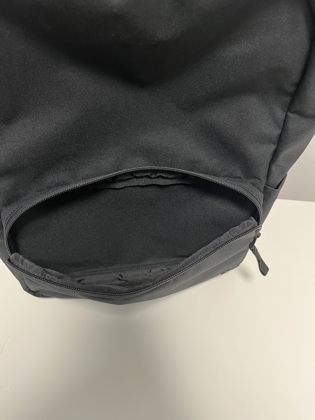 Lululemon Everywhere Backpack 22L - Black - photo 5