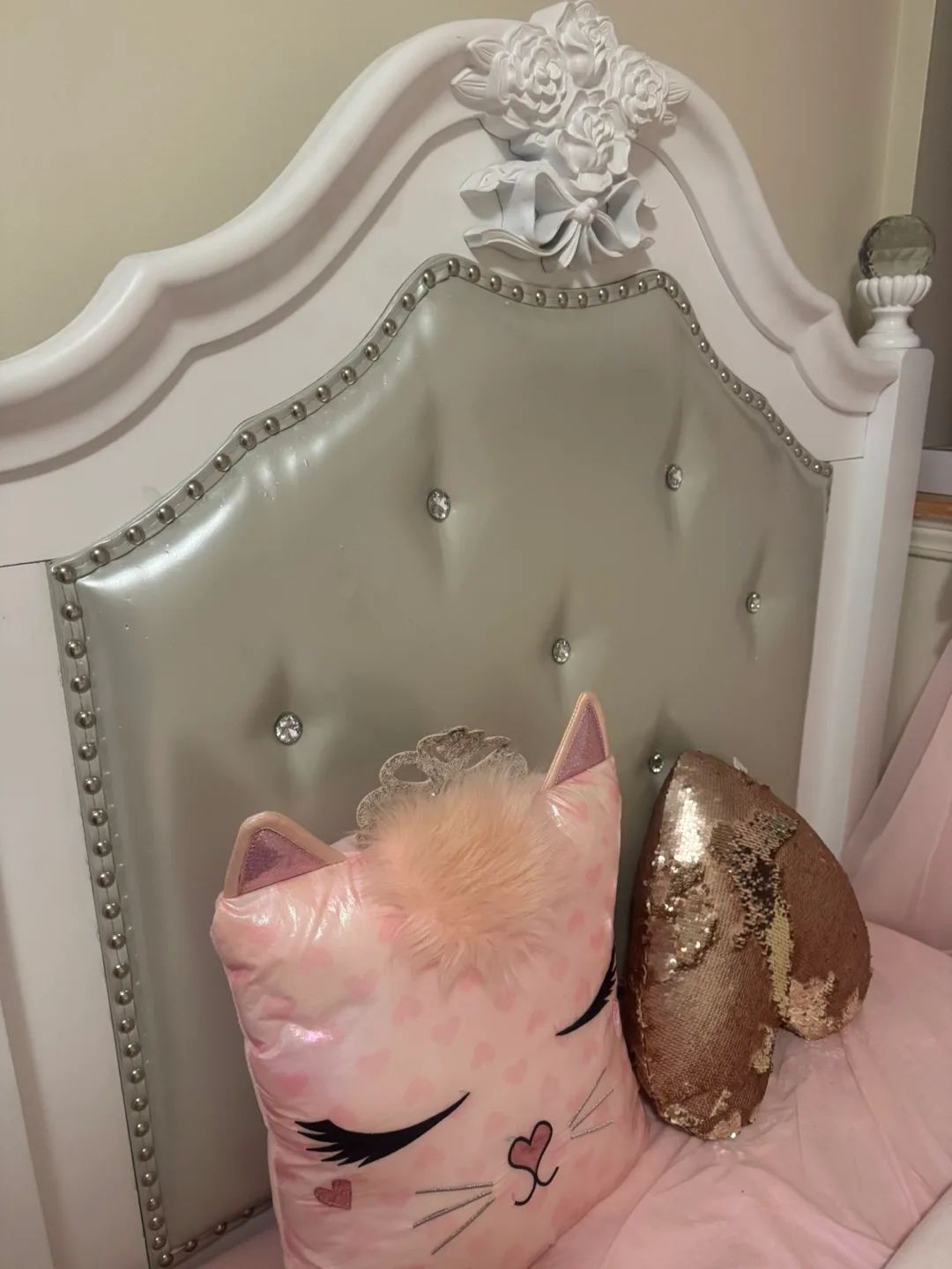 Livy Twin Bed Frame - Headboard, Footboard, Rails image indicator(2)