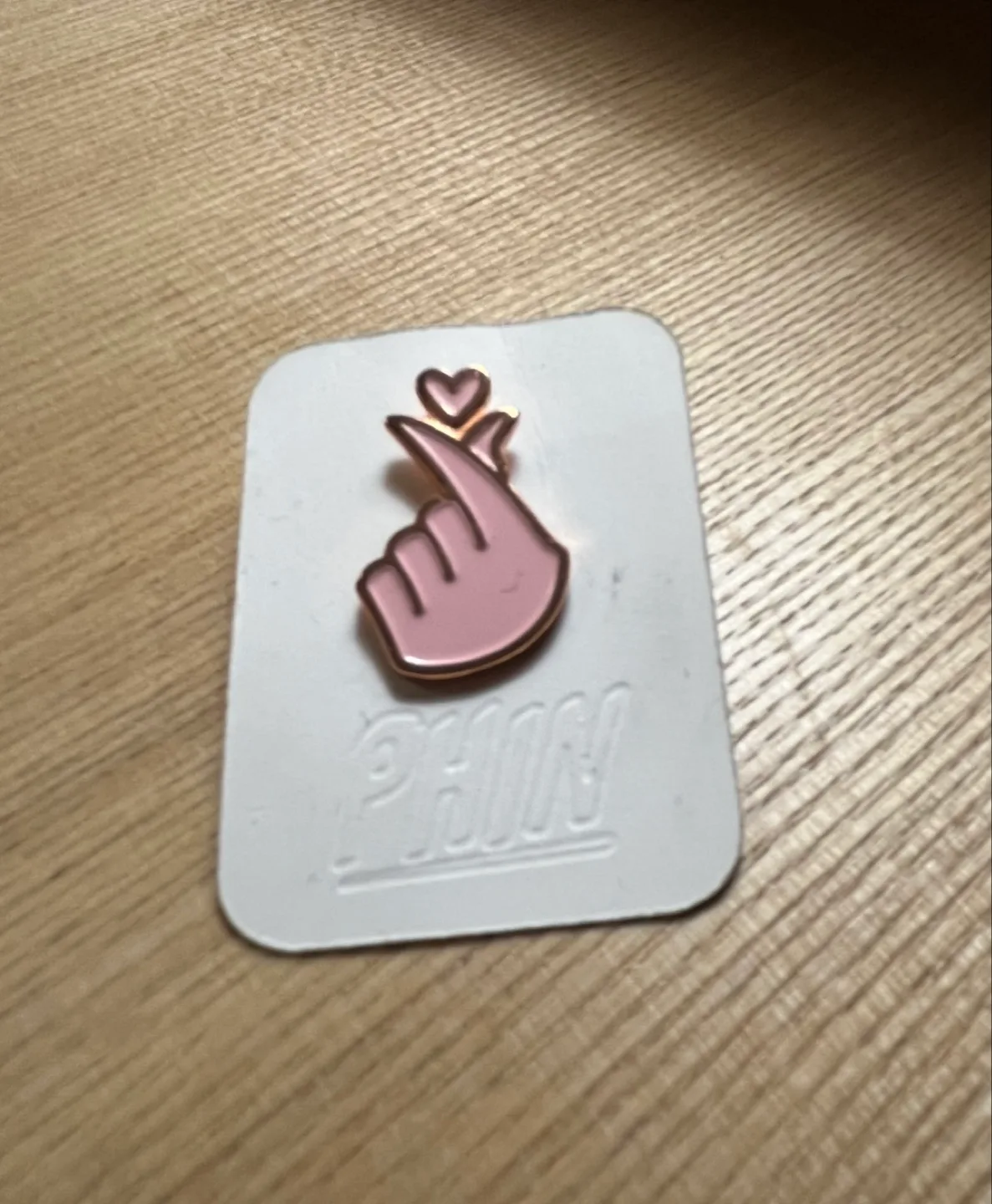GWP* Finger Heart Pin thumbnail