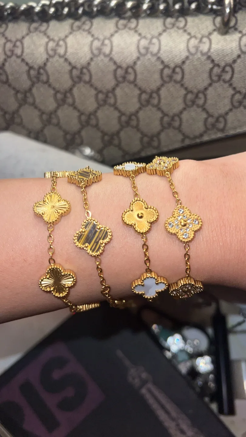 Van Cleef & Arpels Alhambra waterproof Bracelet thumbnail