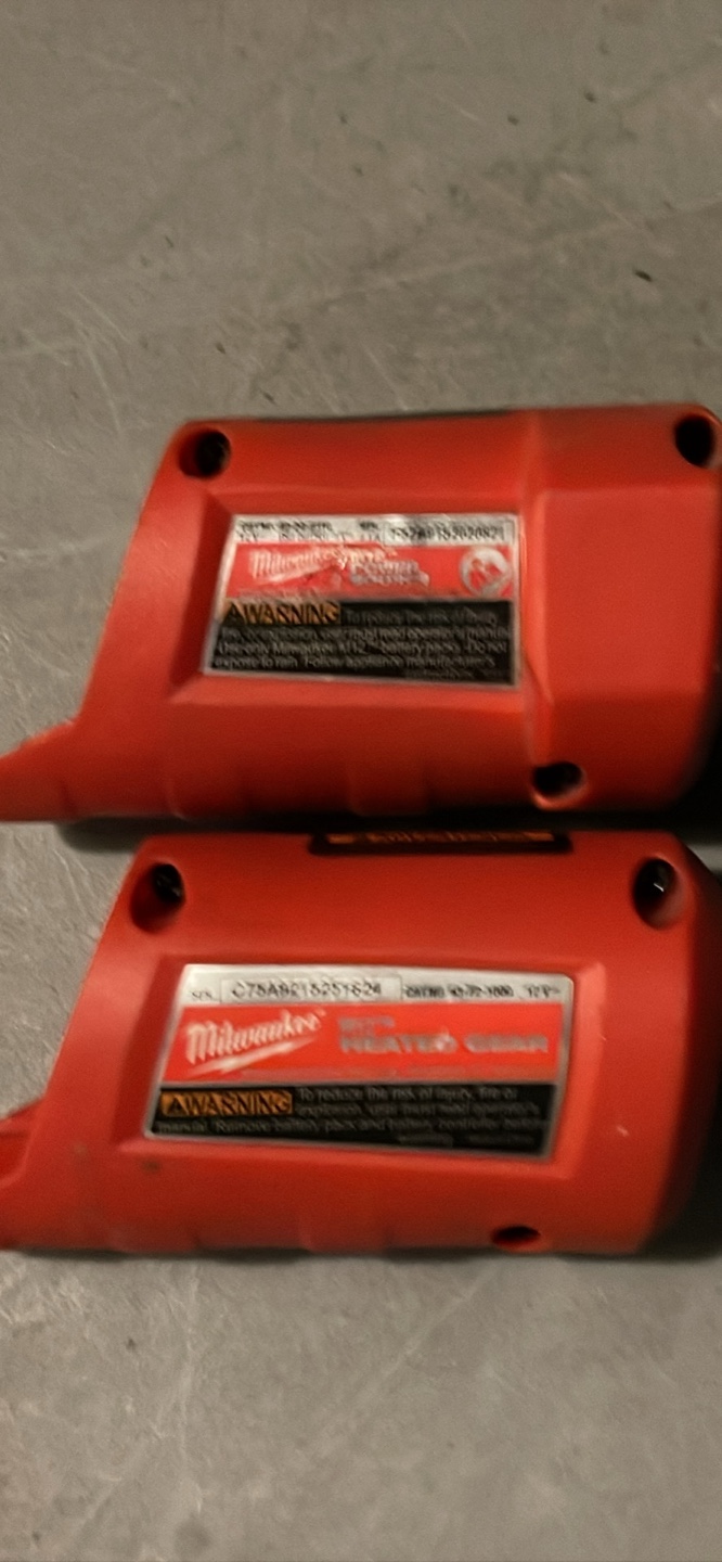 Milwaukee M12 power source & M12 12V heated gear $35 for both - photo 2