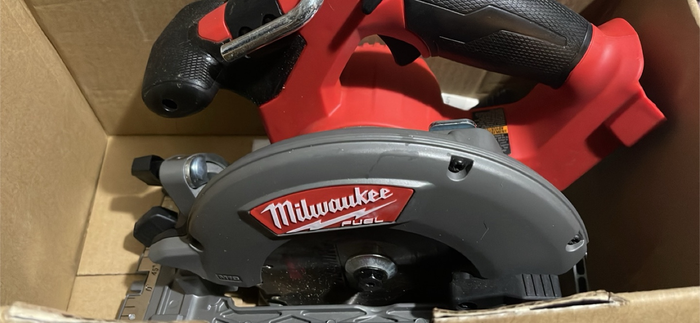 NEW MILWAUKEE 6-1/2” circular saw - photo 2