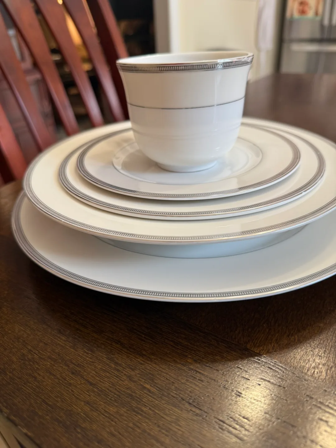 Royal Doulton Mezzanine Fine Porcelain Set image indicator(4)