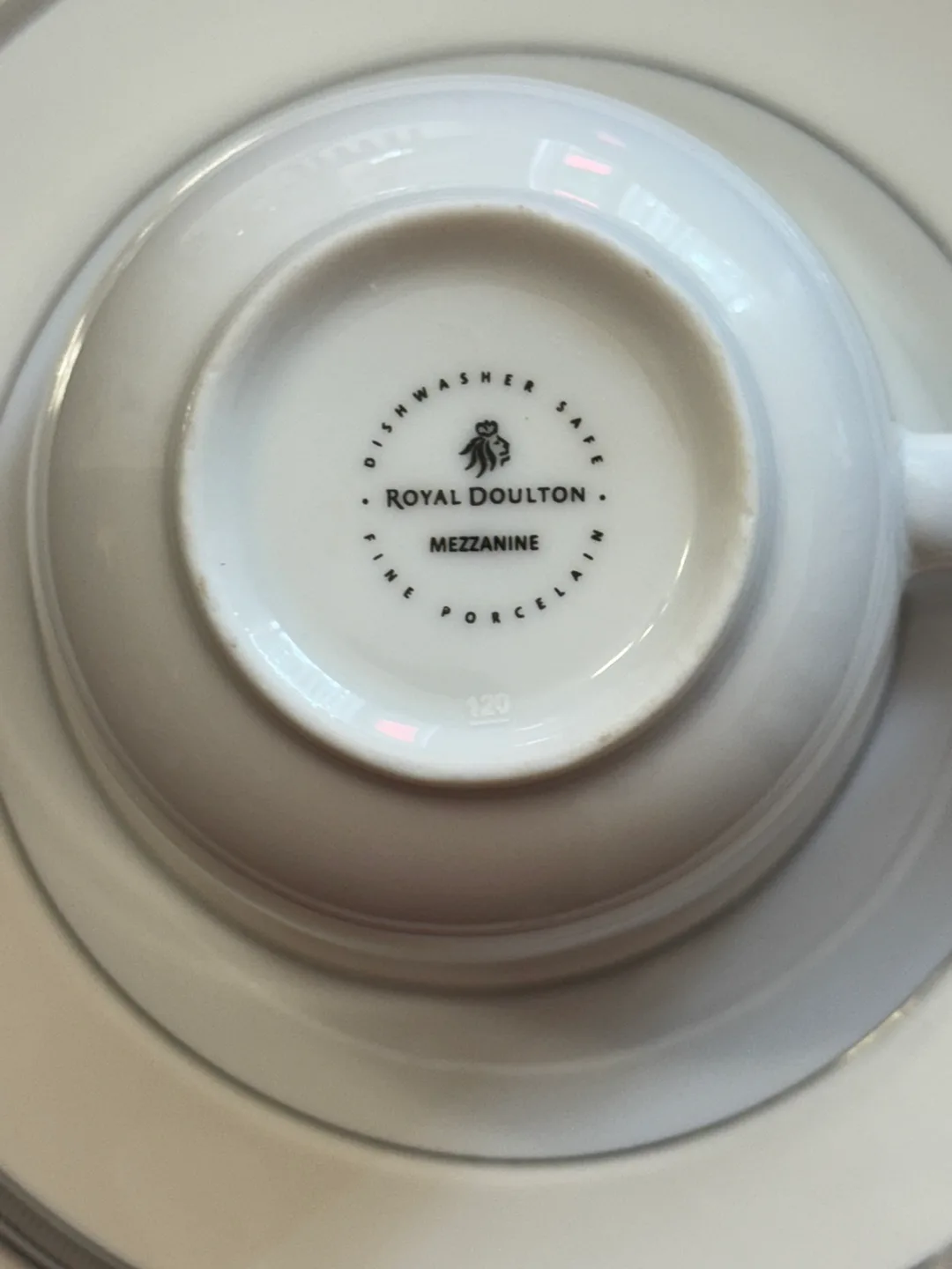 Royal Doulton Mezzanine Fine Porcelain Set image indicator(3)