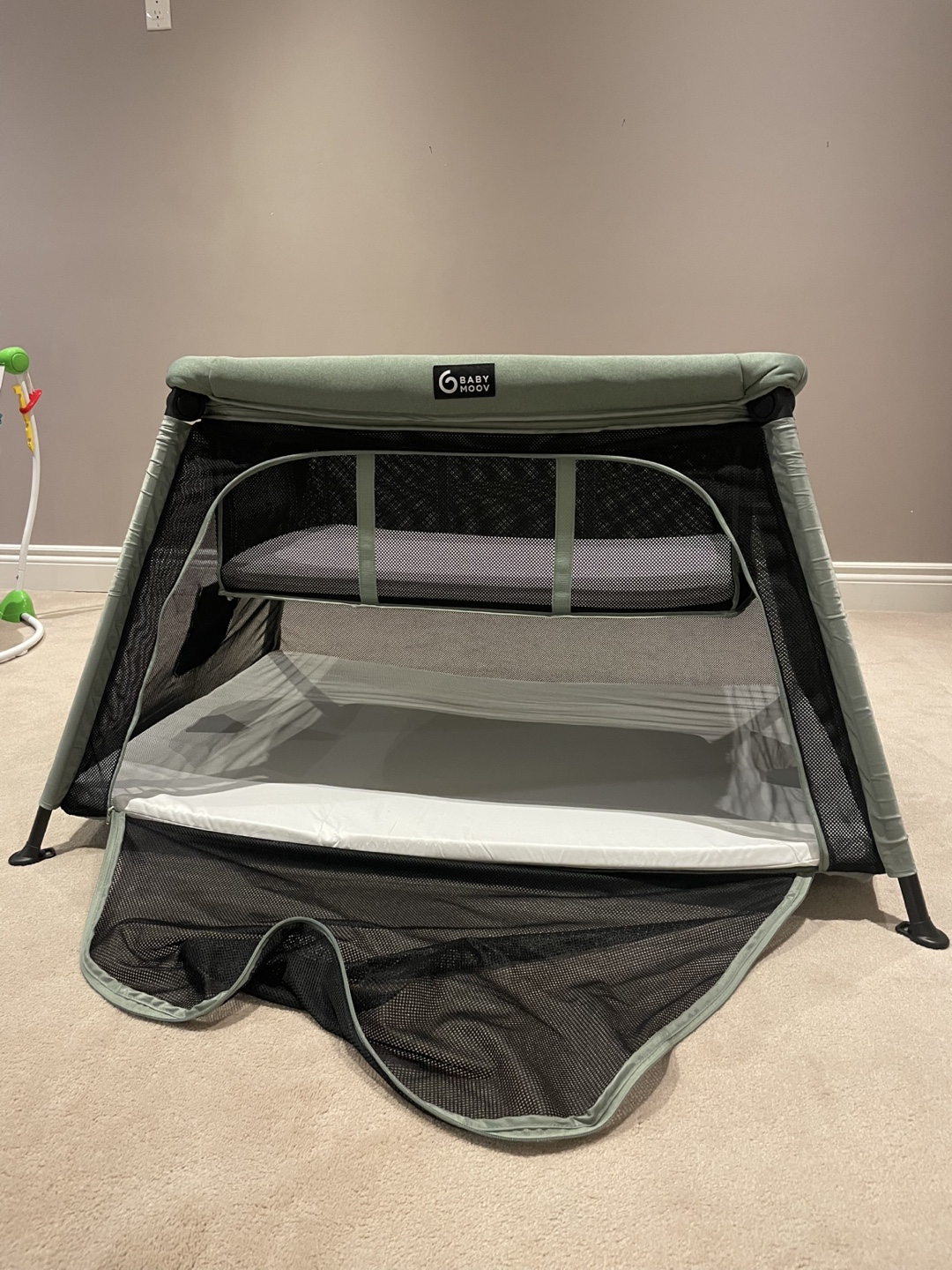Babymoov Bassinet  Travel Crib - Like New! - photo 2