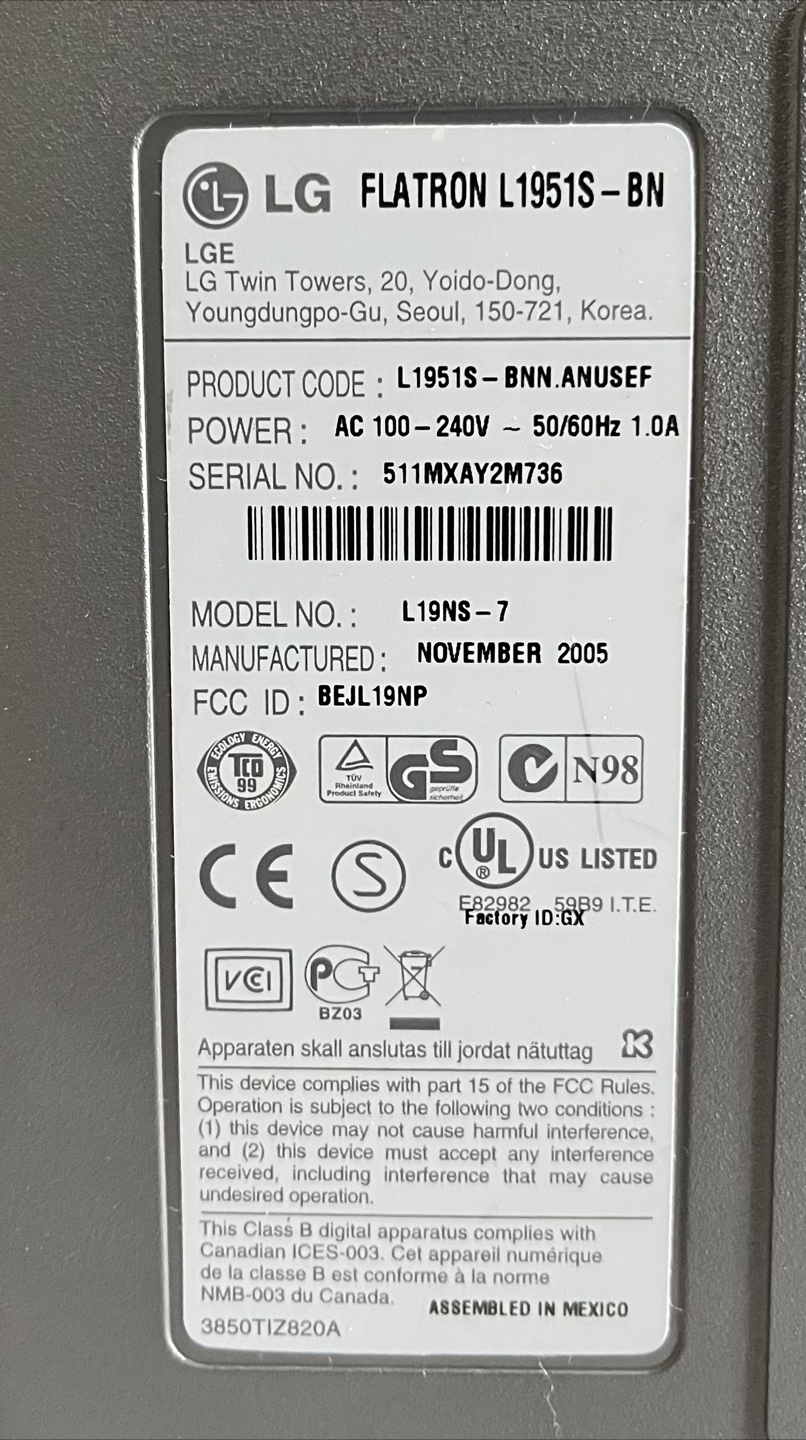 LG 19” Flatron Monitor - photo 4