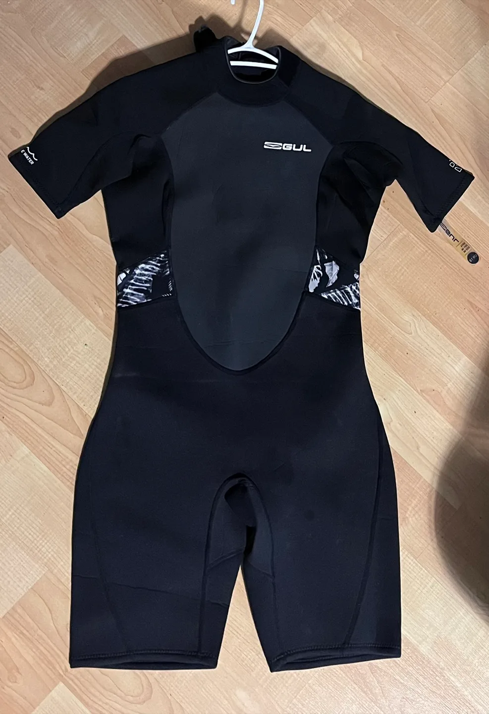 Brand New w/ tags GUL 3mm SDL FL T2 Shortie Wetsuit - Size 18 image indicator(4)