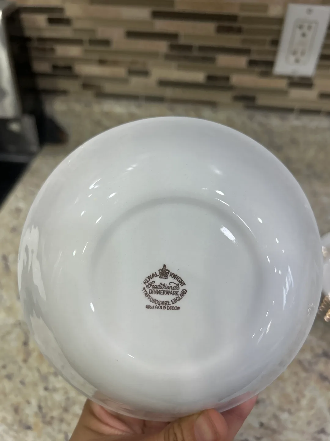 Royal Knight Antique Dinnerware Set image indicator(5)