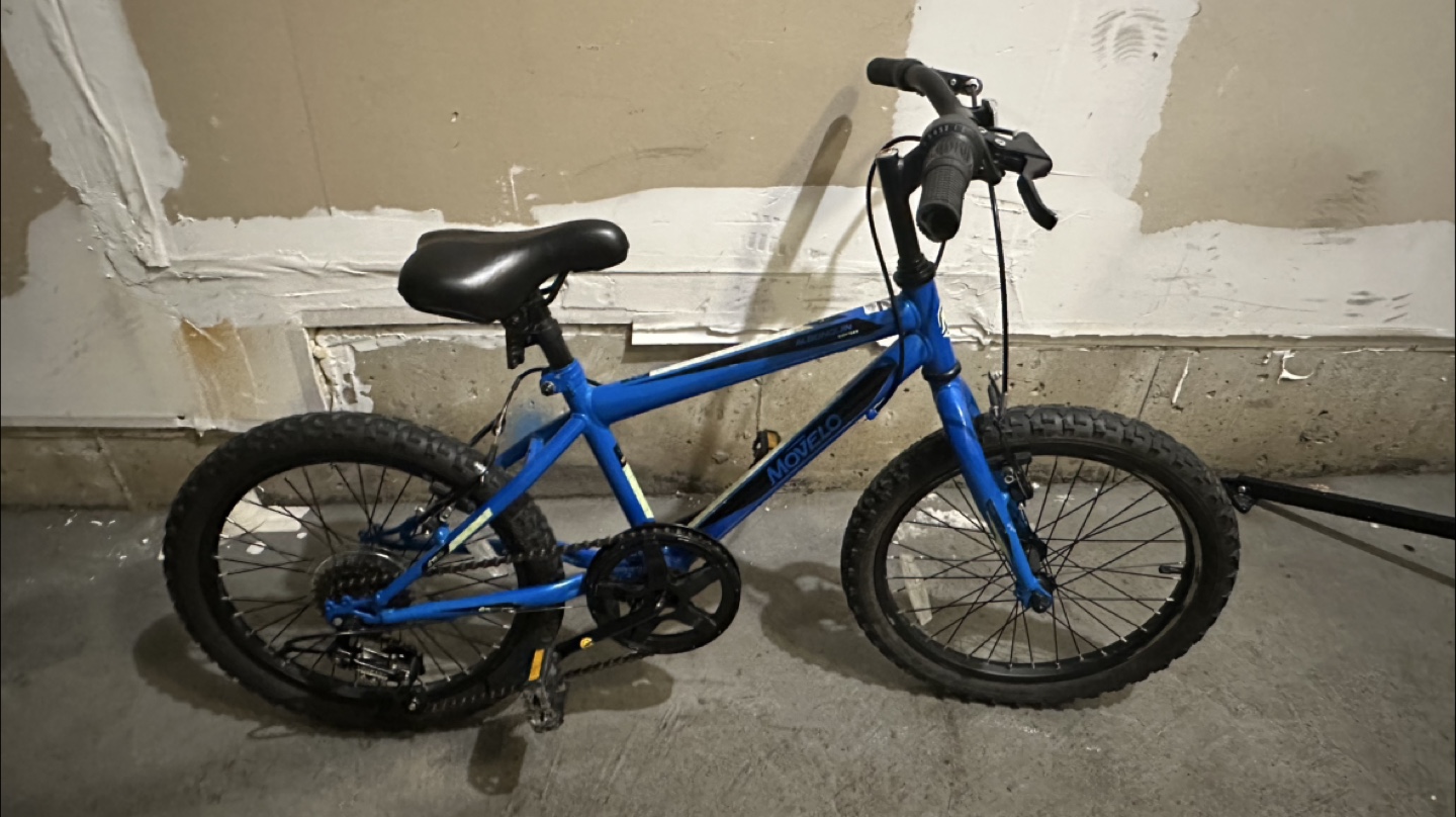 18” Movelo Blue Kids' Bike - Great Condition! - photo 4