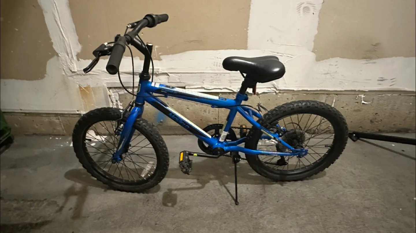 18” Movelo Blue Kids' Bike - Great Condition! thumbnail