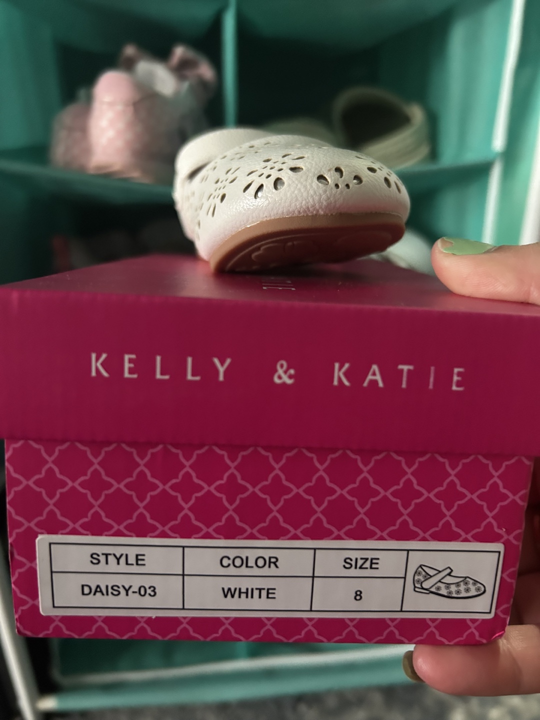 Kelly & Katie White Daisy Shoes - Size 8 - photo 5