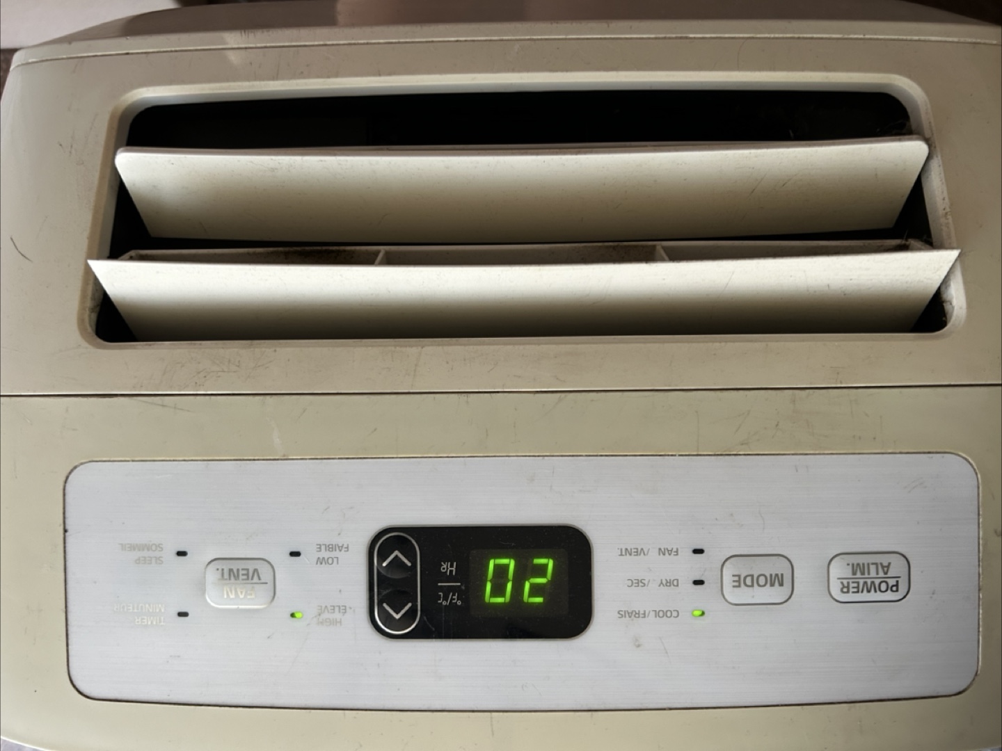 LG Portable Air Conditioner - photo 2