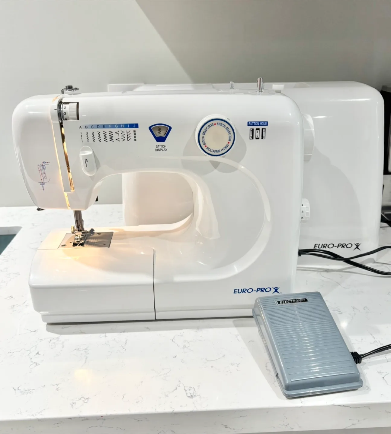 Sewing Machine Euro Pro - Model 473A thumbnail